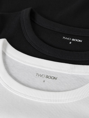 TWO SOON Shirt in Schwarz