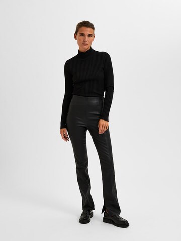 Regular Pantalon 'Berit' SELECTED FEMME en noir