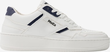 Baskets basses 'Gen1' MoEa en blanc : devant