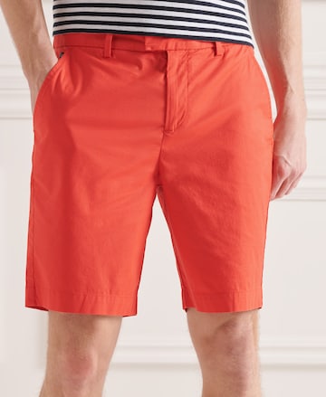 Superdry Shorts in Rot