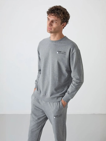 Tommy Life - Fato de jogging em cinzento