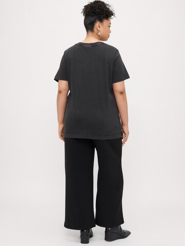 ONLY Carmakoma Póló 'CARMILLE' - fekete