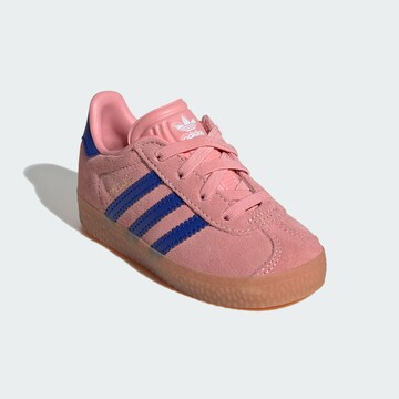 ADIDAS ORIGINALS Trampki 'Gazelle' w kolorze różowy