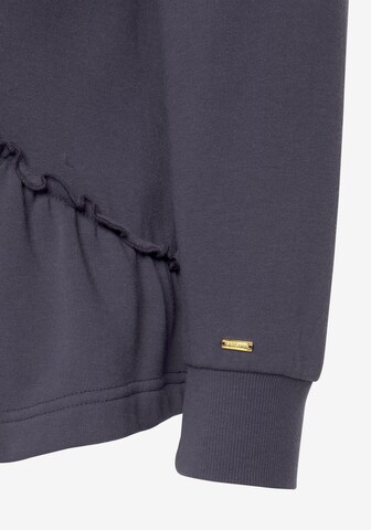 LASCANA Sweatshirt in Grau