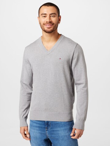 TOMMY HILFIGER Sweater in Grey: front