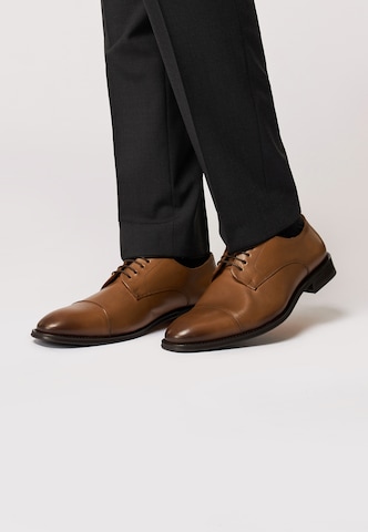 ROY ROBSON Lace-Up Shoes 'Derby Captoe' in Brown: front