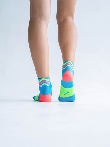 INCYLENCE Athletic Socks 'WAVES SHORT' in 