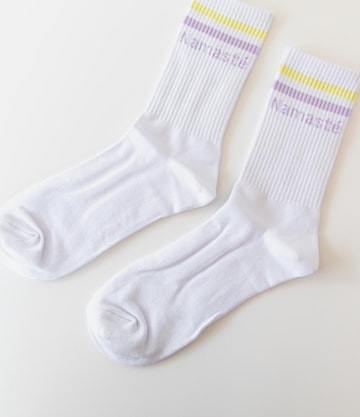 Divasya Socks 'Namasté' in White: front