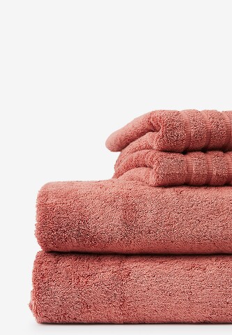 Lexington Towel in Pink