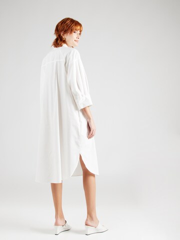 Esmé Studios Рокля тип риза 'Calla' в бяло