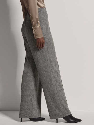 MADELEINE Loosefit Hose in Weiß