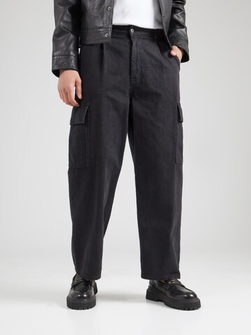 Wide leg Pantaloni con pieghe di TRAPP in nero: frontale