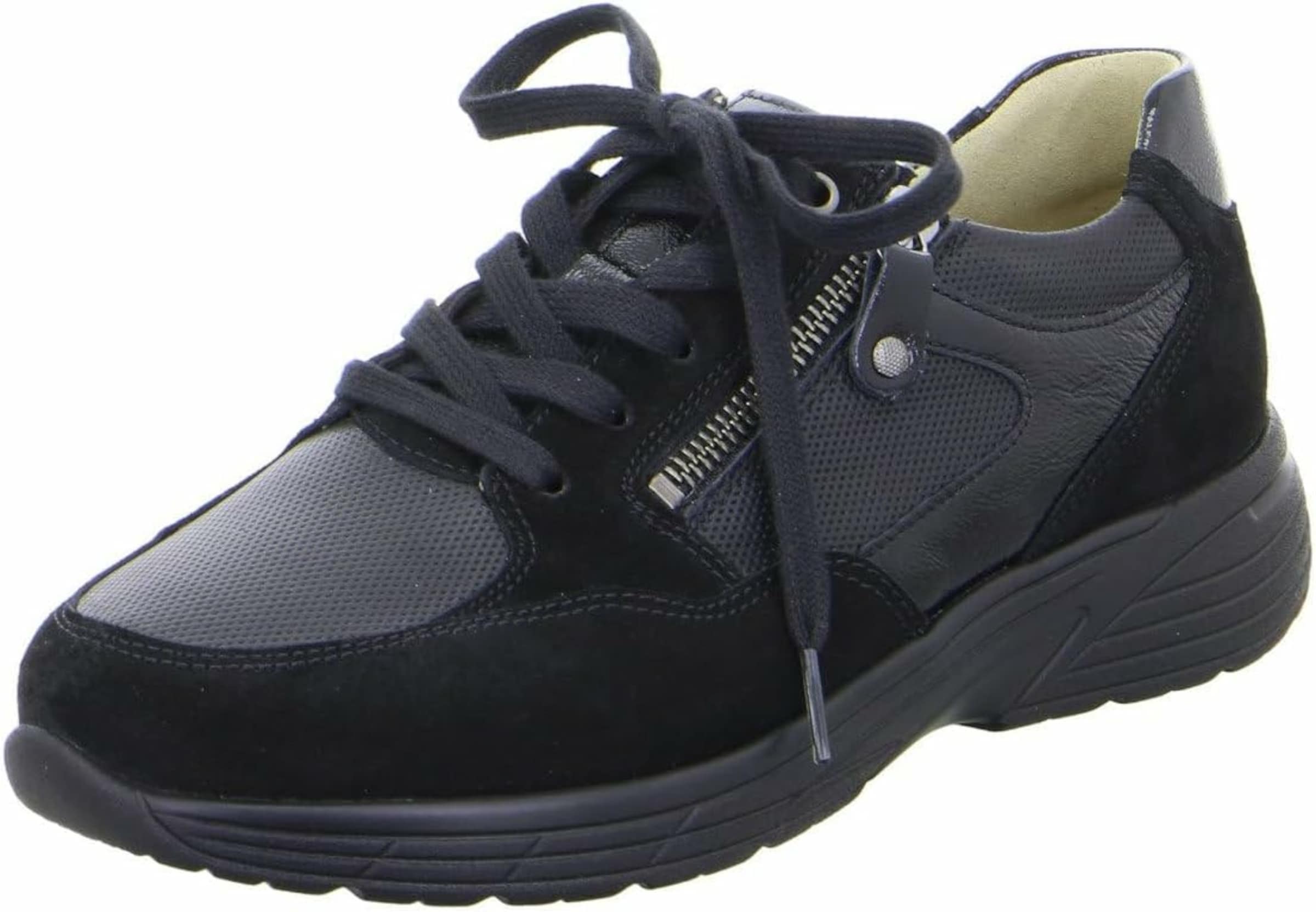 Hartjes Sneakers laag in Zwart: voorkant
