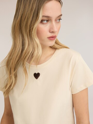 T-shirt MOTIVI en beige