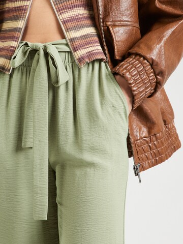 VILA Loose fit Trousers 'VIJOSA' in Green