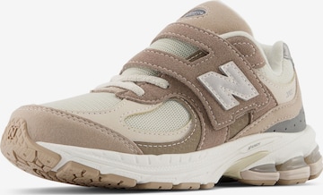 new balance Sneakers '2002' in Beige: front