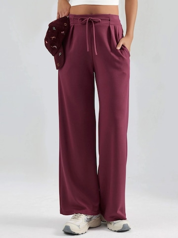 Hiccup Broek in Rood: voorkant