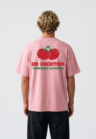On Vacation Shirt 'Pomodoro Classics' in Pink: front