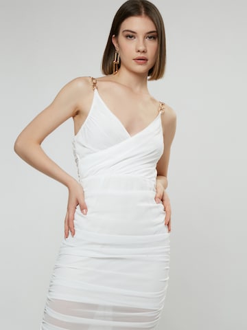 Influencer Koktejl obleka | bela barva