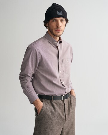 GANT Regular Fit Businesshemd in Rot: Vorderseite