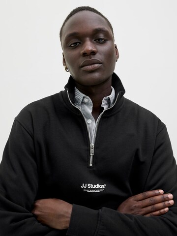 Sweat-shirt 'JJESoho' JACK & JONES en noir