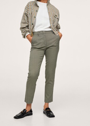 Skinny Pantalon chino MANGO en beige : devant