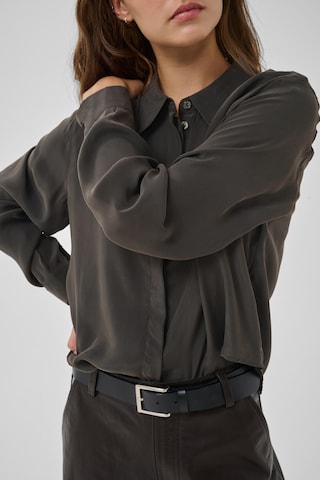 My Essential Wardrobe - Camisa em cinzento