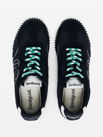 Sneaker bassa di Desigual in nero