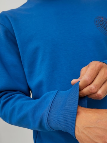 R.D.D. ROYAL DENIM DIVISION Sweatshirt in Blue