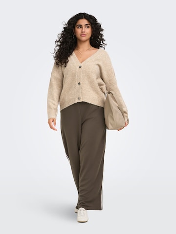 regular Pantaloni di ONLY Carmakoma in marrone