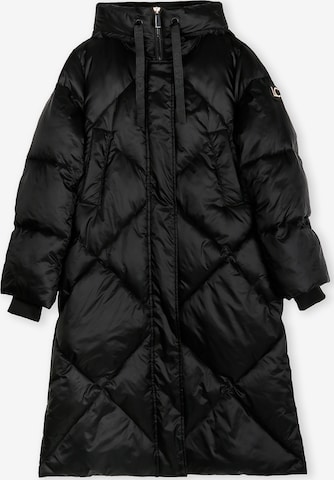 Lola Casademunt Pitkä talvitakki värissä musta: etupuoli