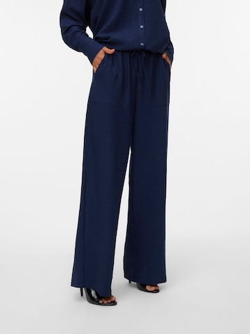 Wide Leg Pantalon VERO MODA en bleu : devant