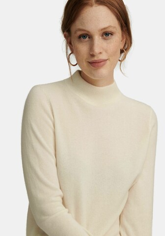 include Pullover in Beige