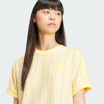 ADIDAS ORIGINALS T-shirt i gul
