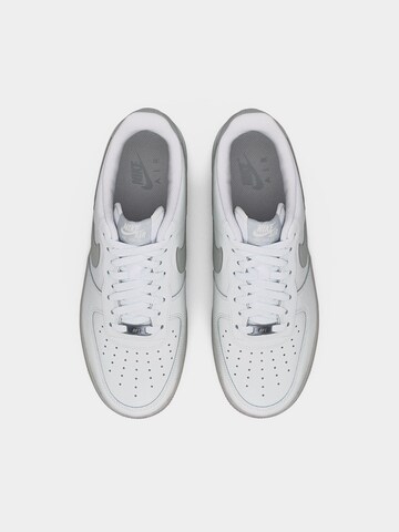 Nike Sportswear Sneaker 'Air Force 1 '07' in Weiß