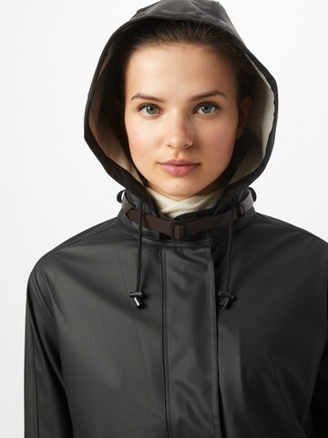 ILSE JACOBSEN Raincoat in Black