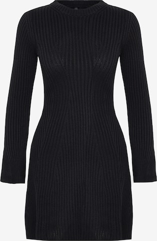 Robes en maille Trendyol en noir : devant