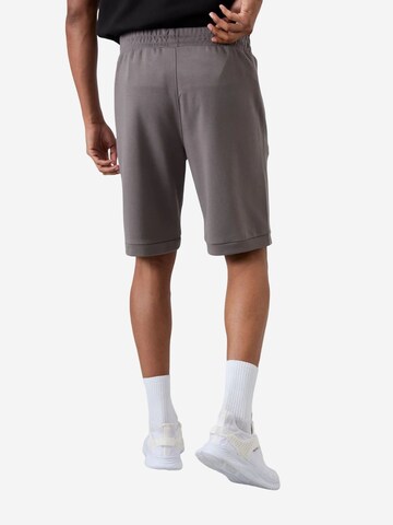 Tommy Life Hose 'Shorts'‌‌‌‌‌‌‌‌‌ in Grau