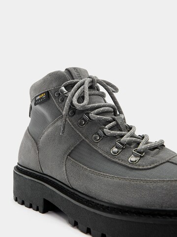 Bottines à lacets Pull&Bear en gris