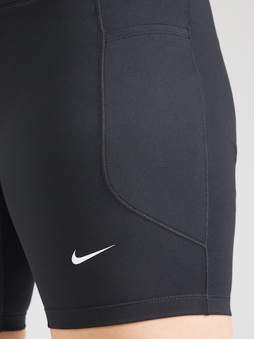 NIKE Skinny Sportnadrágok 'ONE' - fekete
