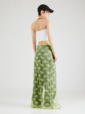 TOPSHOP Skirt in Green