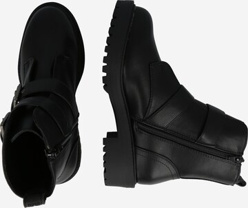 BULLBOXER Boots in Black