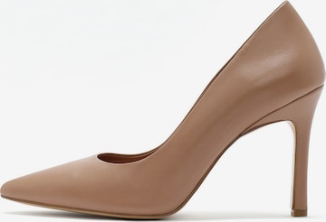 Derimod Pumps in Beige: voorkant