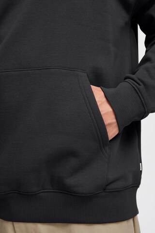 Sweat-shirt 'Halmus' !Solid en noir