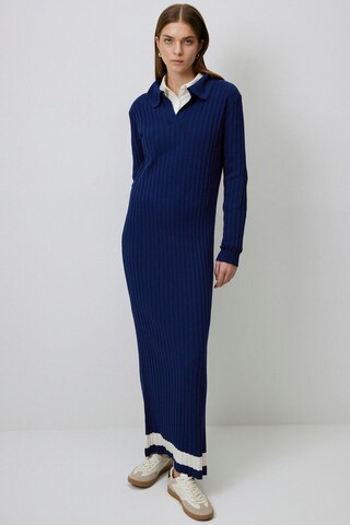Touche Prive Knit dress in Blue