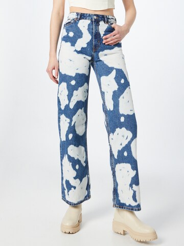 Monki Regular Jeans in Blauw: voorkant