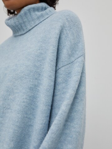 Pull-over 'Henri' EDITED en bleu