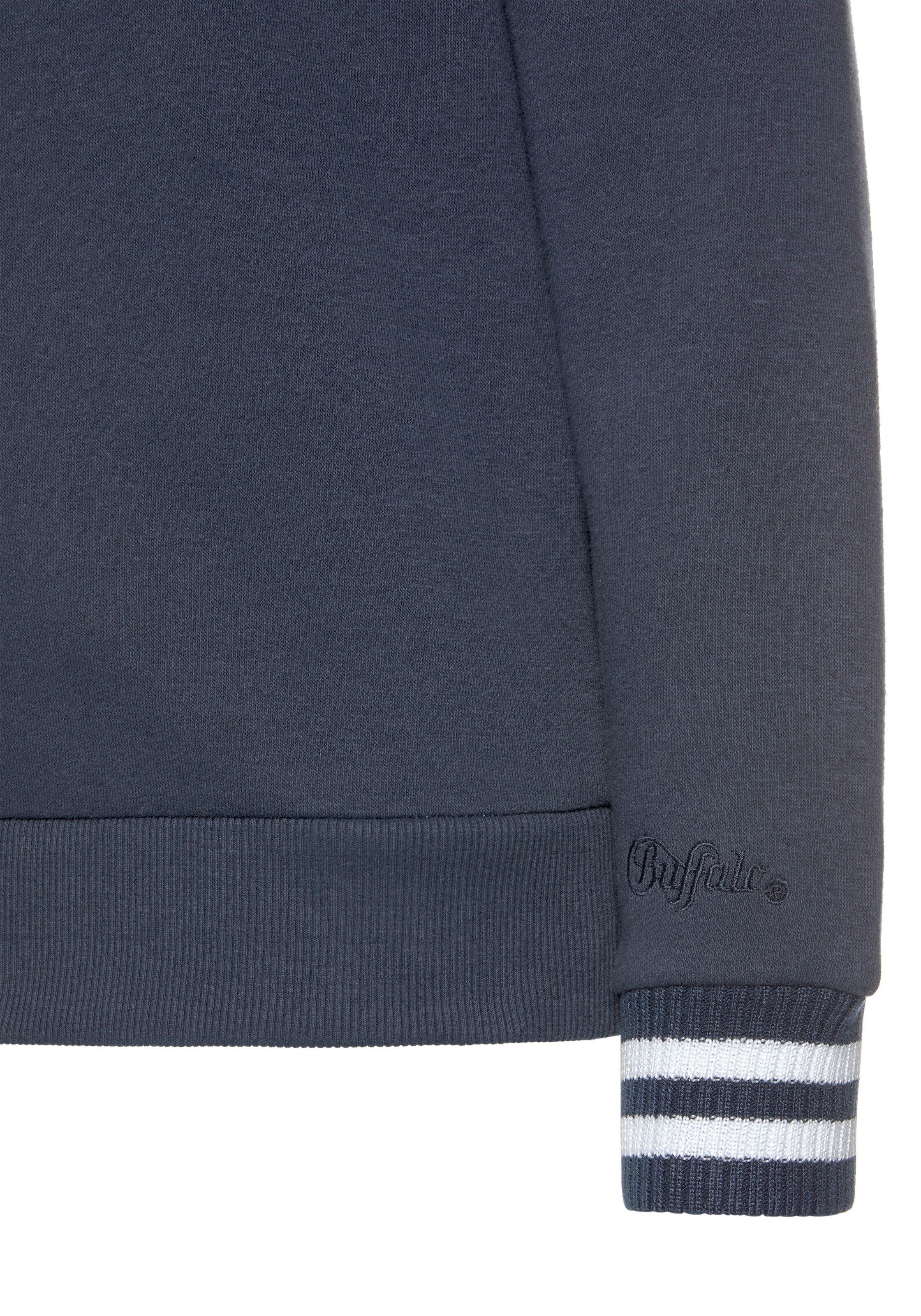 BUFFALO Sweatshirt in Blau