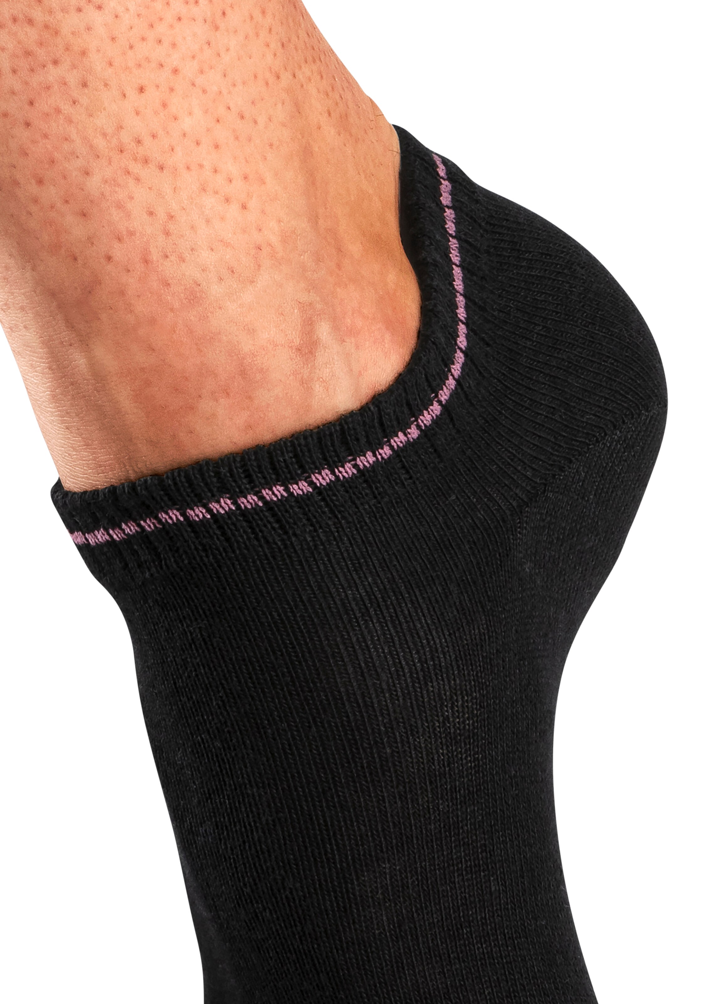 BENCH Socks in Black