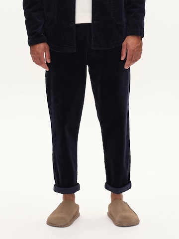 GABBA regular Bukser med lægfolder 'Firenze' i blå: forside